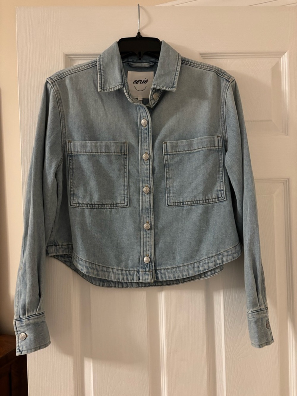 Aerie cropped  light denim jacket  new